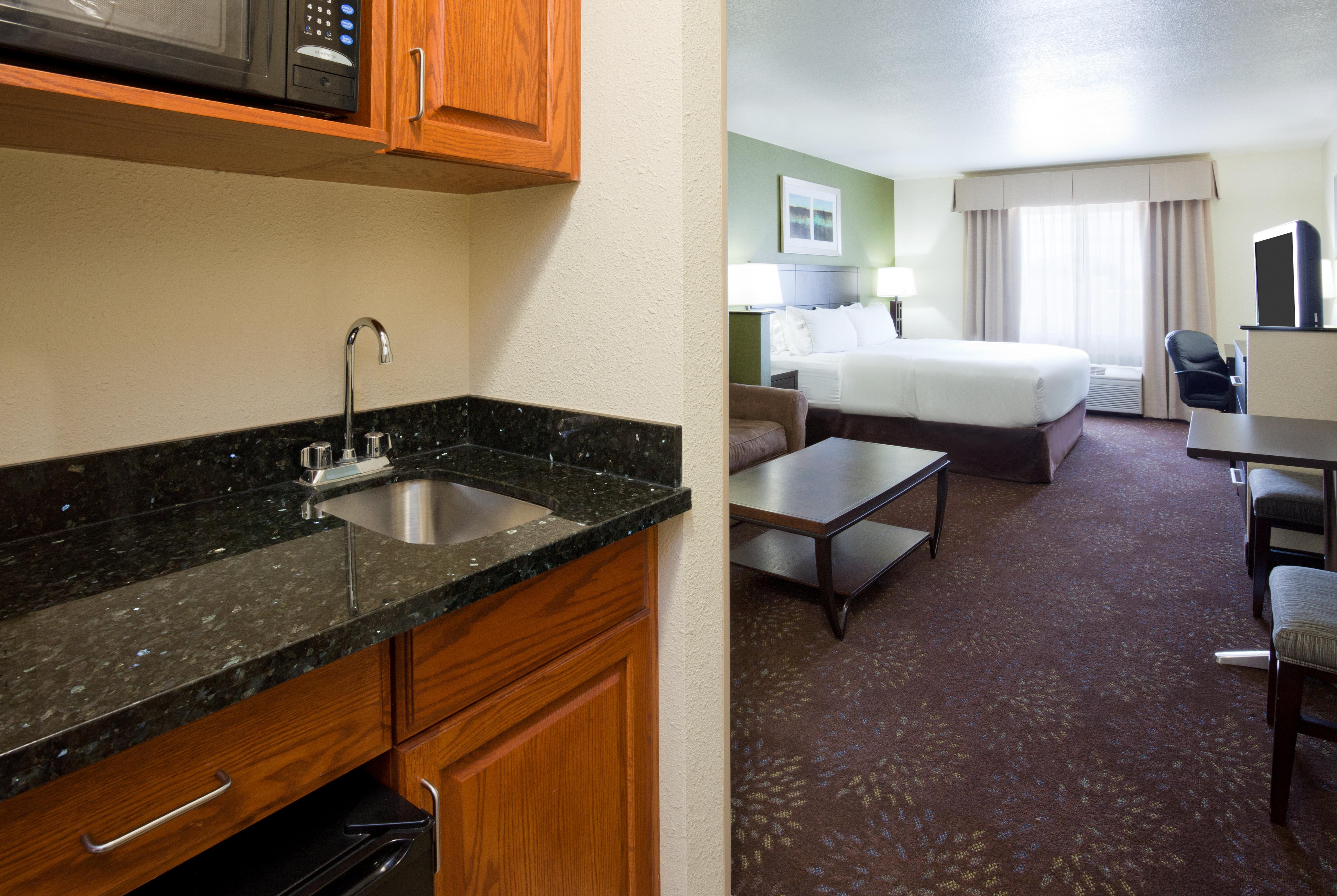 Holiday Inn Express & Suites Aberdeen By Ihg Ngoại thất bức ảnh