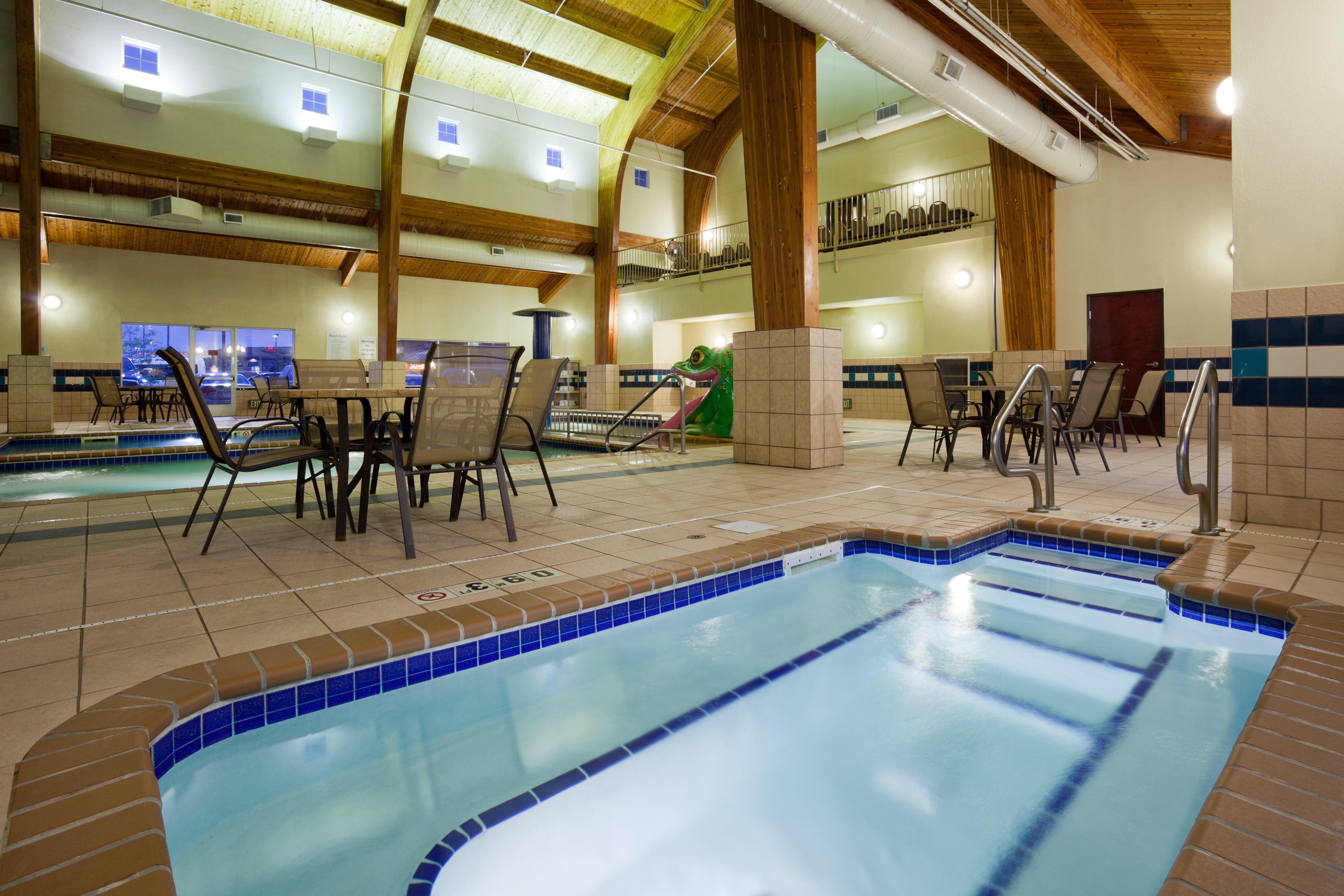 Holiday Inn Express & Suites Aberdeen By Ihg Ngoại thất bức ảnh