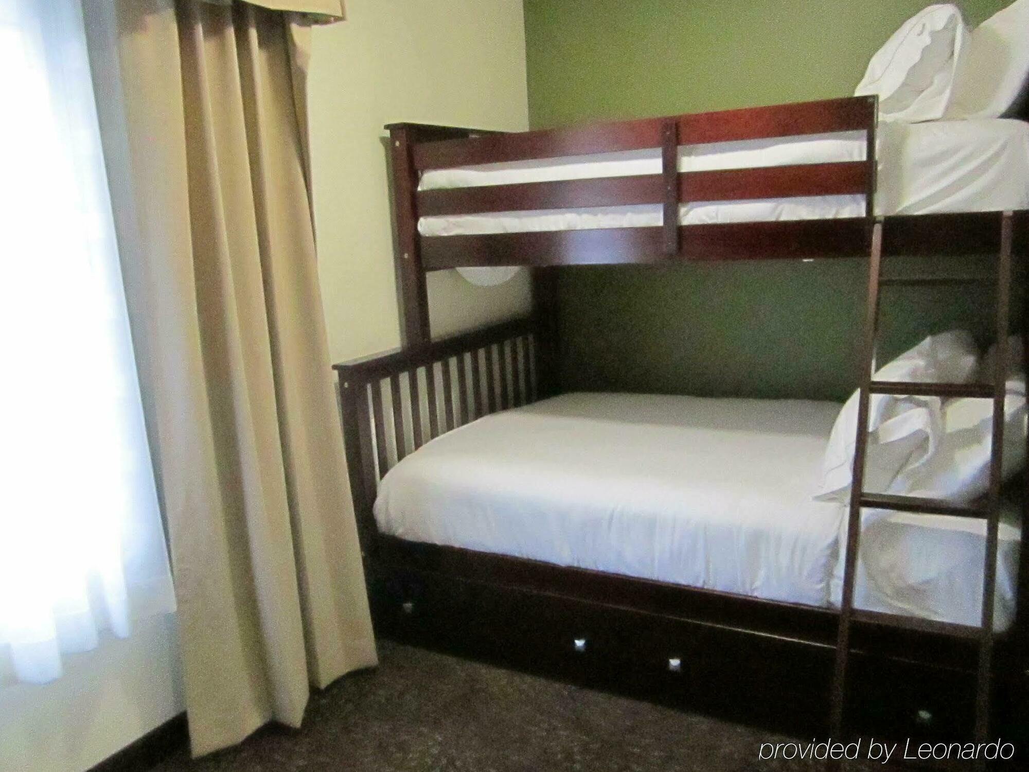 Holiday Inn Express & Suites Aberdeen By Ihg Ngoại thất bức ảnh